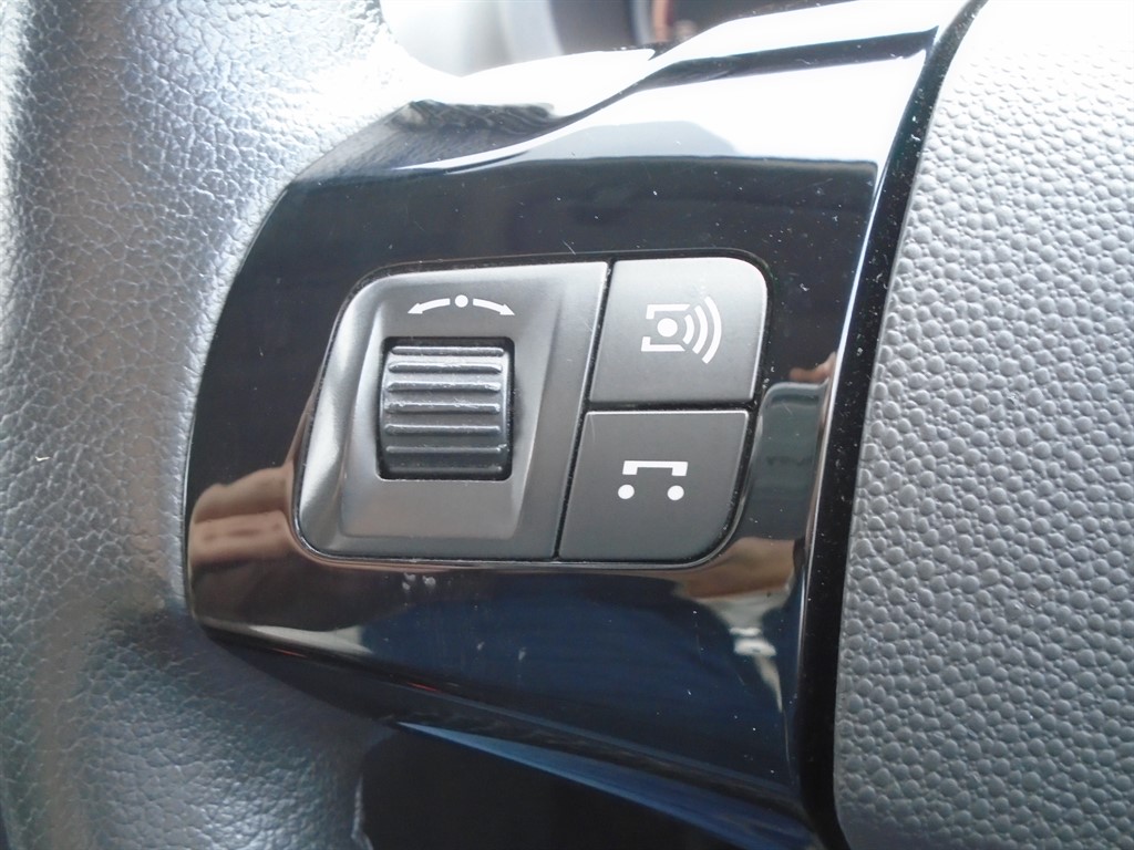 Used Vauxhall Corsa 2010 for sale - 76466636: Photo 24