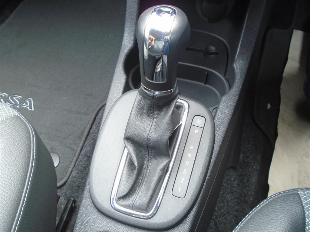 Used Vauxhall Corsa 2010 for sale - 76466636: Photo 27