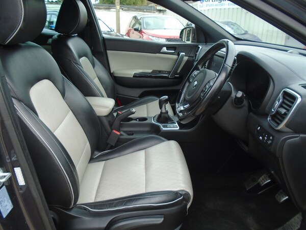 Used Kia Sportage 2018 for sale - 76098062: Photo 15
