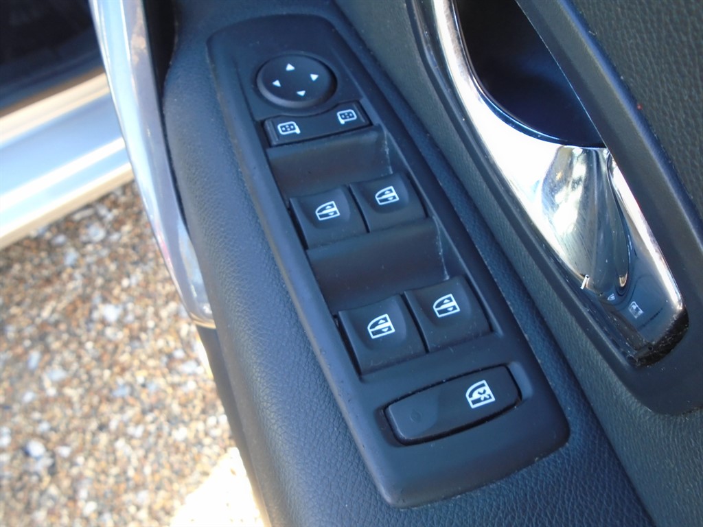 Used Renault Megane 2015 for sale - 76438240: Photo 29