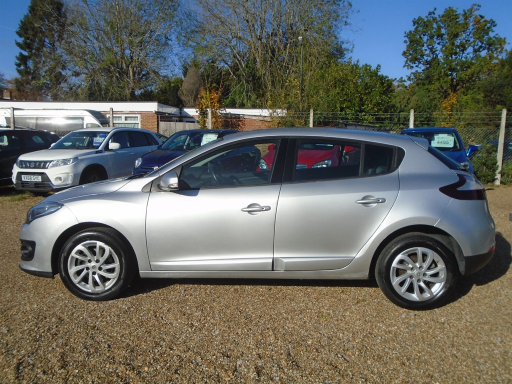 Used Renault Megane 2015 for sale - 76438240: Photo 6