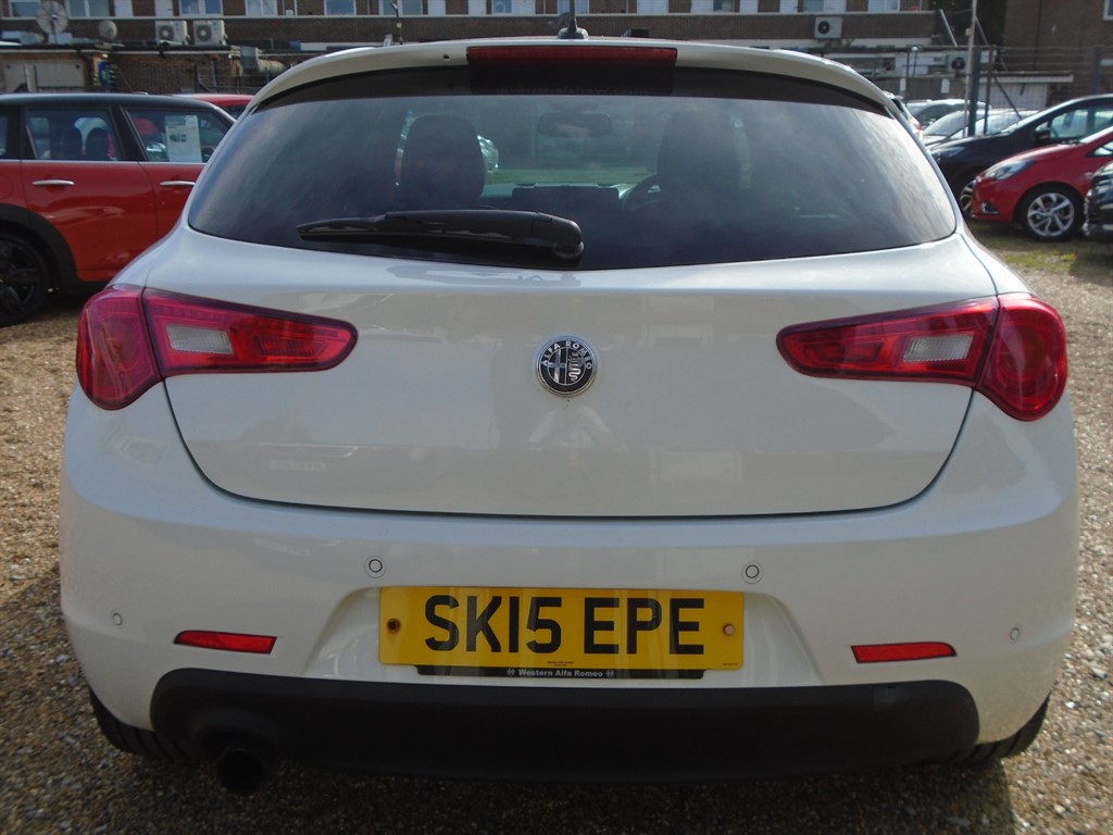 Used Alfa Romeo Giulietta 2015 for sale - 76130997: Photo 4