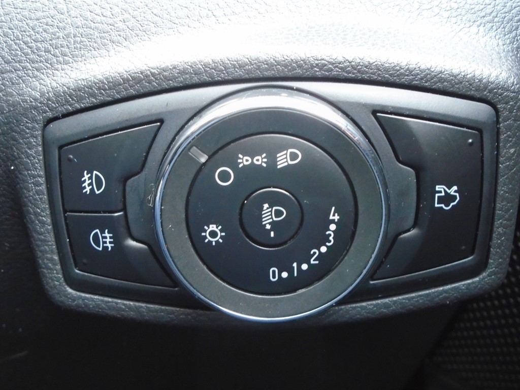 Used Ford Ka+ 2018 for sale - 76466621: Photo 27