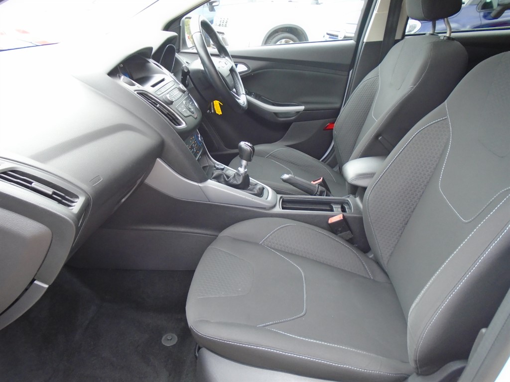 Used Ford Focus 2015 for sale - 76384710: Photo 20