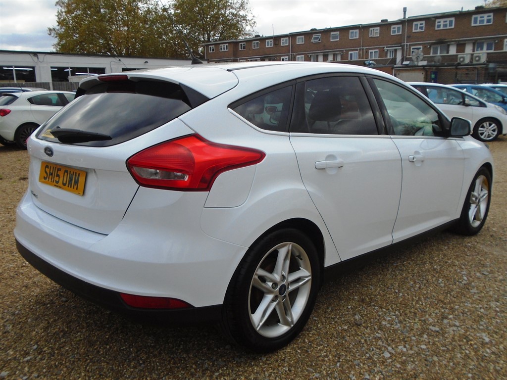 Used Ford Focus 2015 for sale - 76384710: Photo 3