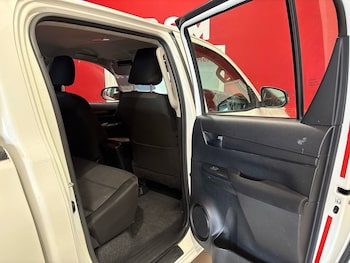 Used Toyota Hilux 2019 for sale - 78939472: Photo