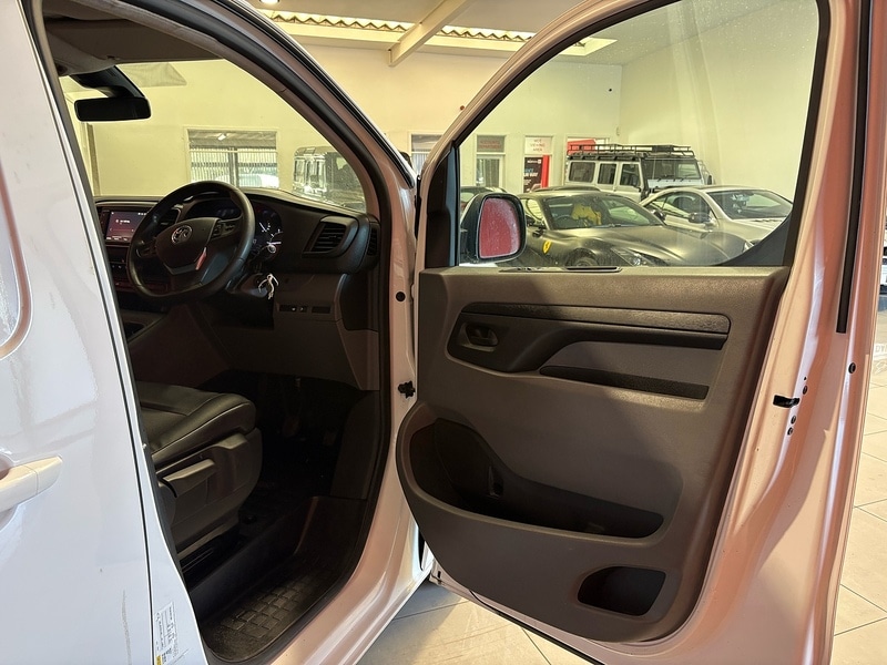 Used Vauxhall Vivaro 2020 for sale - 77227939: Photo 2