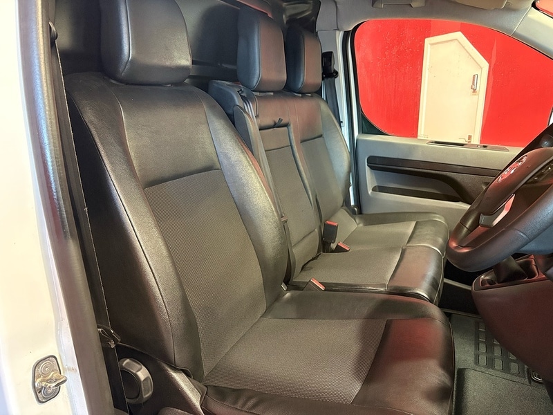 Used Vauxhall Vivaro 2020 for sale - 77227939: Photo 3