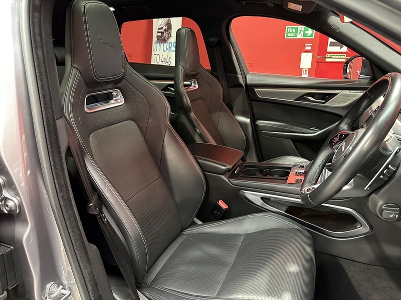 Used Jaguar F-Pace 2021 for sale - 76173487: Photo 8