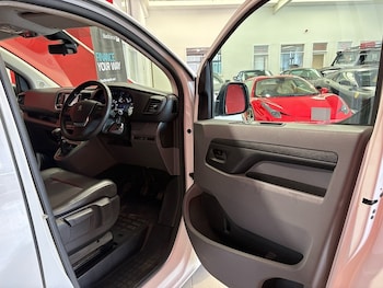 Used Peugeot Expert 2021 for sale - 77765909: Photo