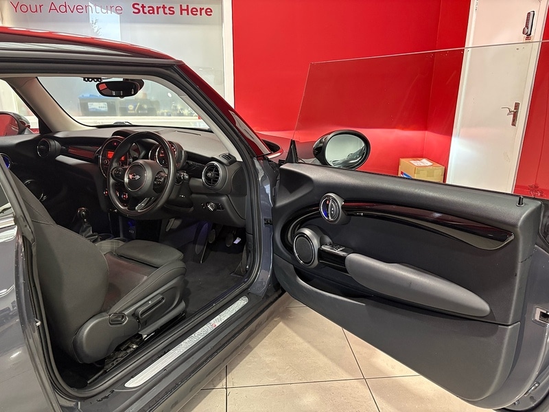 Used MINI Hatch 2017 for sale - 76570693: Photo 8