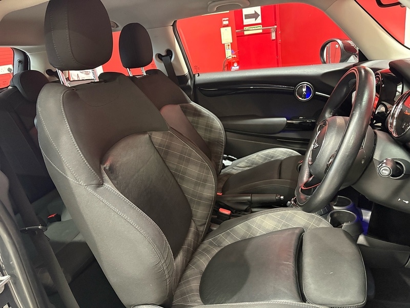 Used MINI Hatch 2017 for sale - 76570693: Photo 9