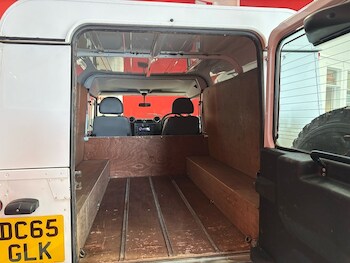 Used Land Rover Defender 2015 for sale - 78566347: Photo