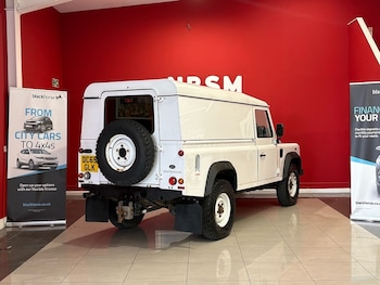 Used Land Rover Defender 2015 for sale - 78709648: Photo