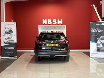Used Nissan Qashqai 2017 for sale - 75512386: Photo
