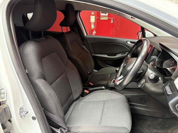 Used Renault Clio 2020 for sale - 75182158: Photo 8