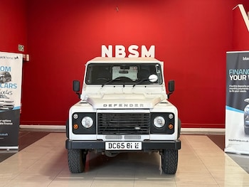 Used Land Rover Defender 2015 for sale - 78709647: Photo
