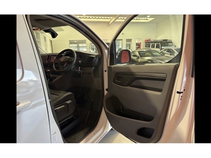 Used Vauxhall Vivaro 2020 for sale - 77765898: Photo 2