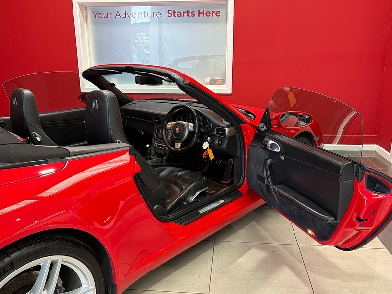 Used Porsche 911 for sale - 78132194: Photo 5