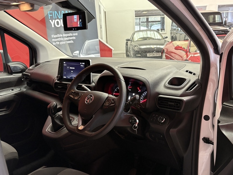 Used Vauxhall Combo 2020 for sale - 76114959: Photo 2