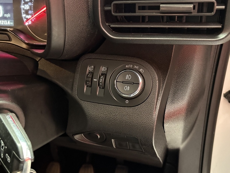 Used Vauxhall Combo 2020 for sale - 76114959: Photo 3