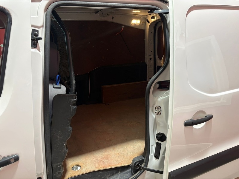 Used Peugeot Partner 2016 for sale - 76919763: Photo 11
