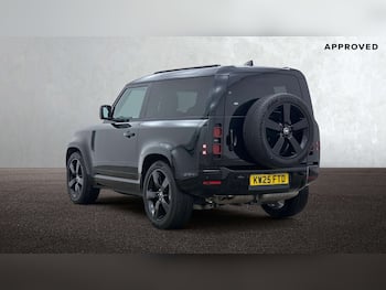 Used Land Rover Defender 2025 for sale - 79660283: Photo