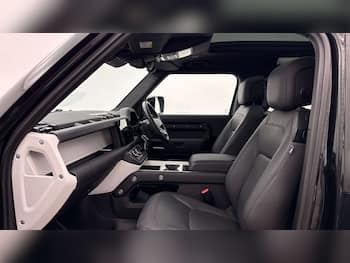 Used Land Rover Defender 2025 for sale - 79660283: Photo