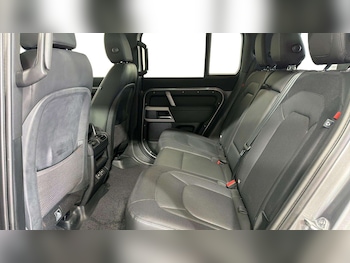 Used Land Rover Defender 2023 for sale - 78834484: Photo