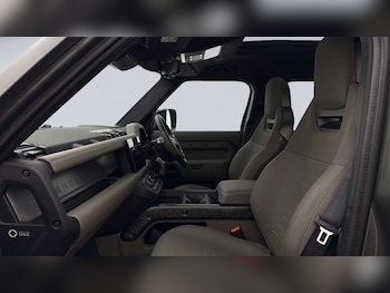 Used Land Rover Defender 2025 for sale - 79511781: Photo