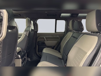 Used Land Rover Defender 2025 for sale - 79511781: Photo