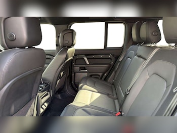 Used Land Rover Defender 2024 for sale - 78834473: Photo