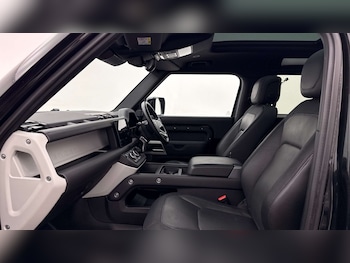 Used Land Rover Defender 2024 for sale - 79134846: Photo