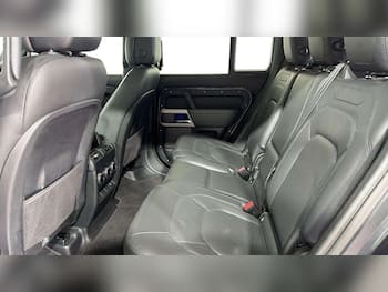 Used Land Rover Defender 2022 for sale - 79716329: Photo