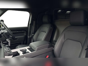 Used Land Rover Defender 2025 for sale - 78881298: Photo