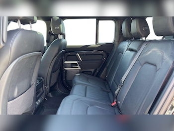 Used Land Rover Defender 2023 for sale - 78834469: Photo
