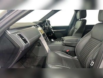 Used Land Rover Discovery 2023 for sale - 79397667: Photo
