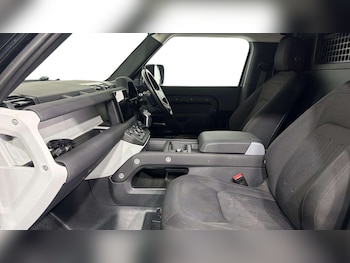 Used Land Rover Defender 2022 for sale - 78834480: Photo