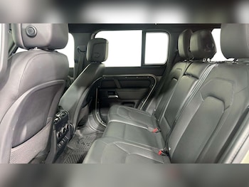 Used Land Rover Defender 2024 for sale - 79064910: Photo