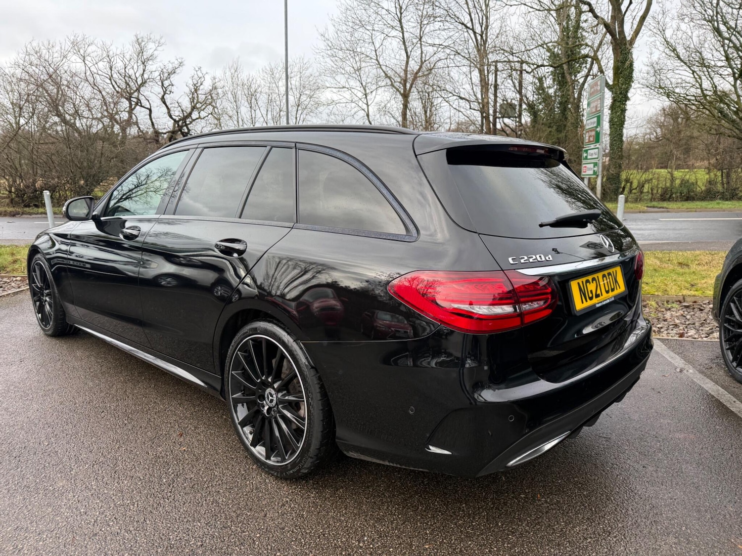 Used Mercedes-Benz C Class 2021 for sale - 77344145: Photo 2