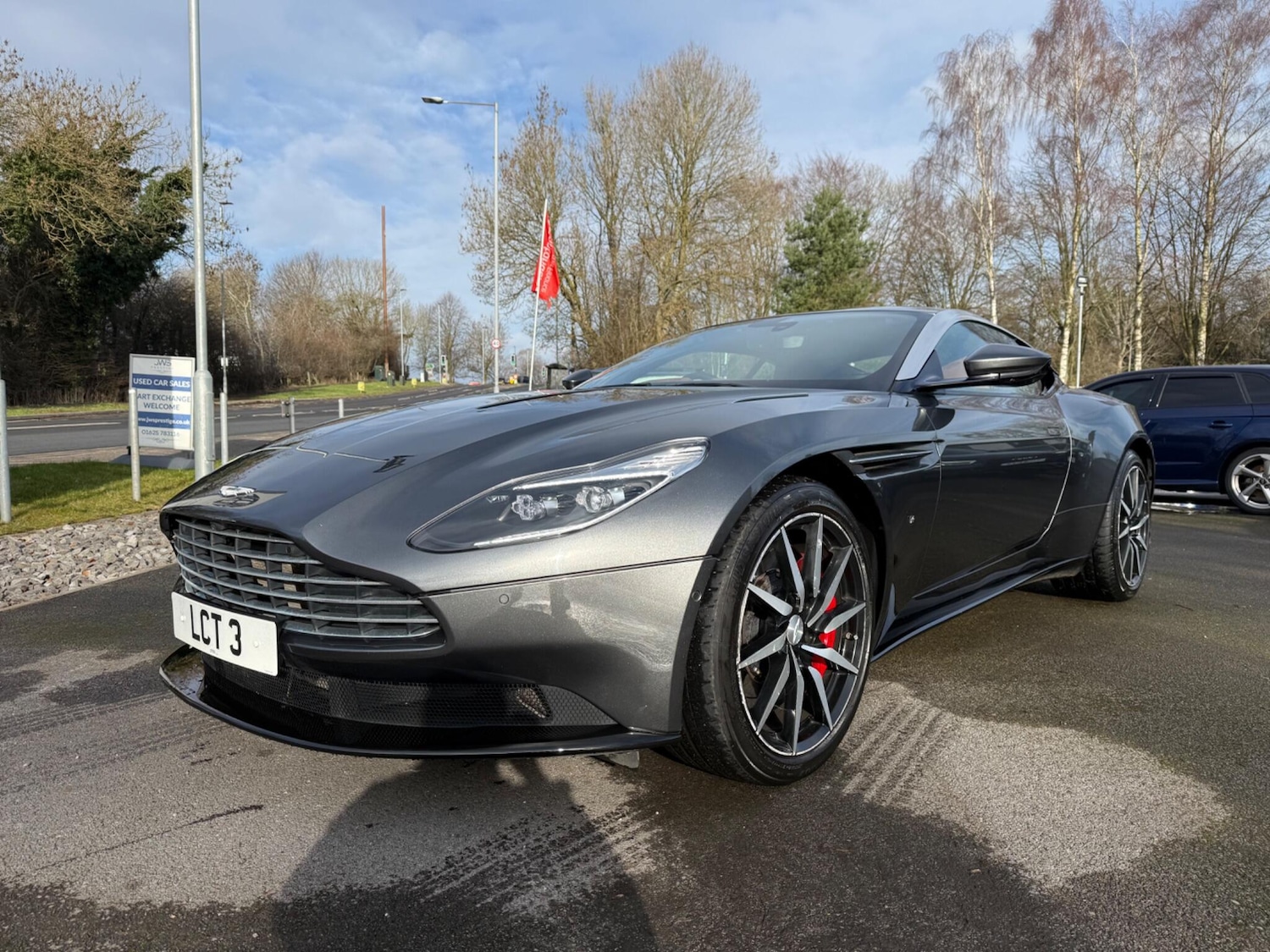 Used Aston Martin DB11 2017 for sale - 77396015: Photo 10