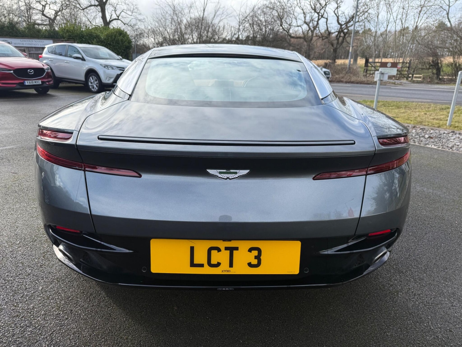 Used Aston Martin DB11 2017 for sale - 77396015: Photo 14