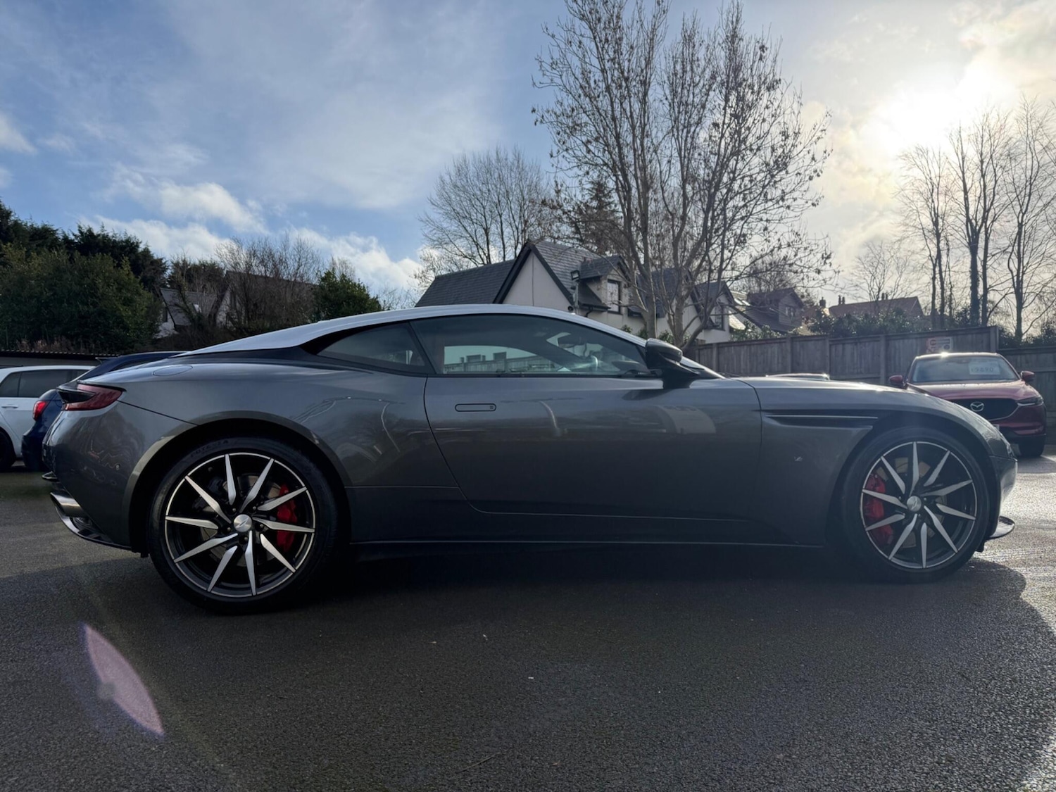 Used Aston Martin DB11 2017 for sale - 77396015: Photo 15