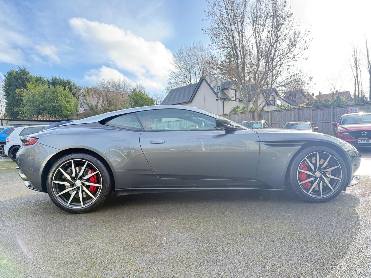 Used Aston Martin DB11 2017 for sale - 77396015: Photo 16
