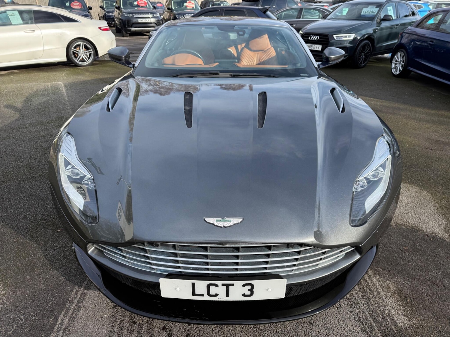 Used Aston Martin DB11 2017 for sale - 77396015: Photo 5
