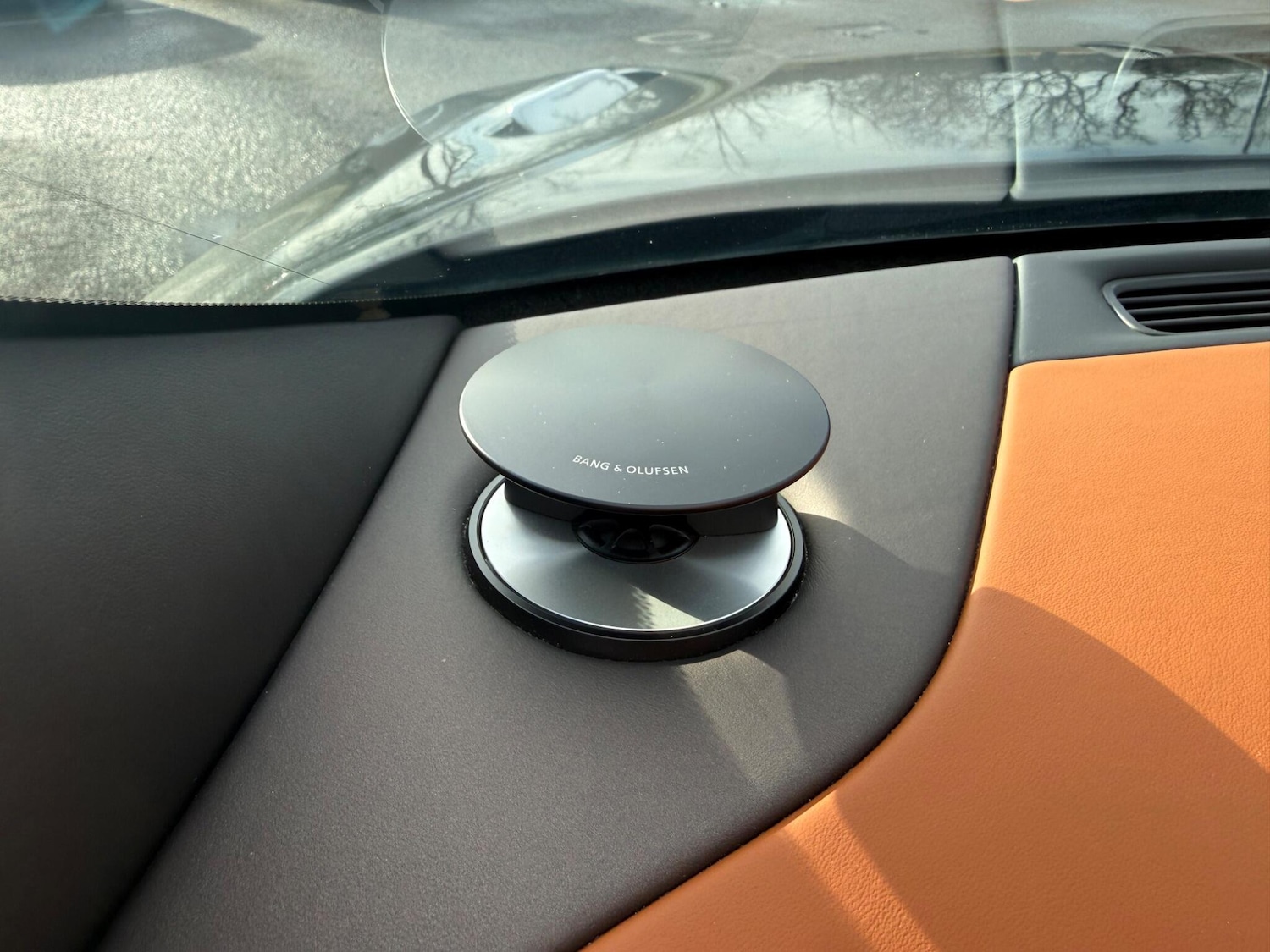 Used Aston Martin DB11 2017 for sale - 77396015: Photo 53