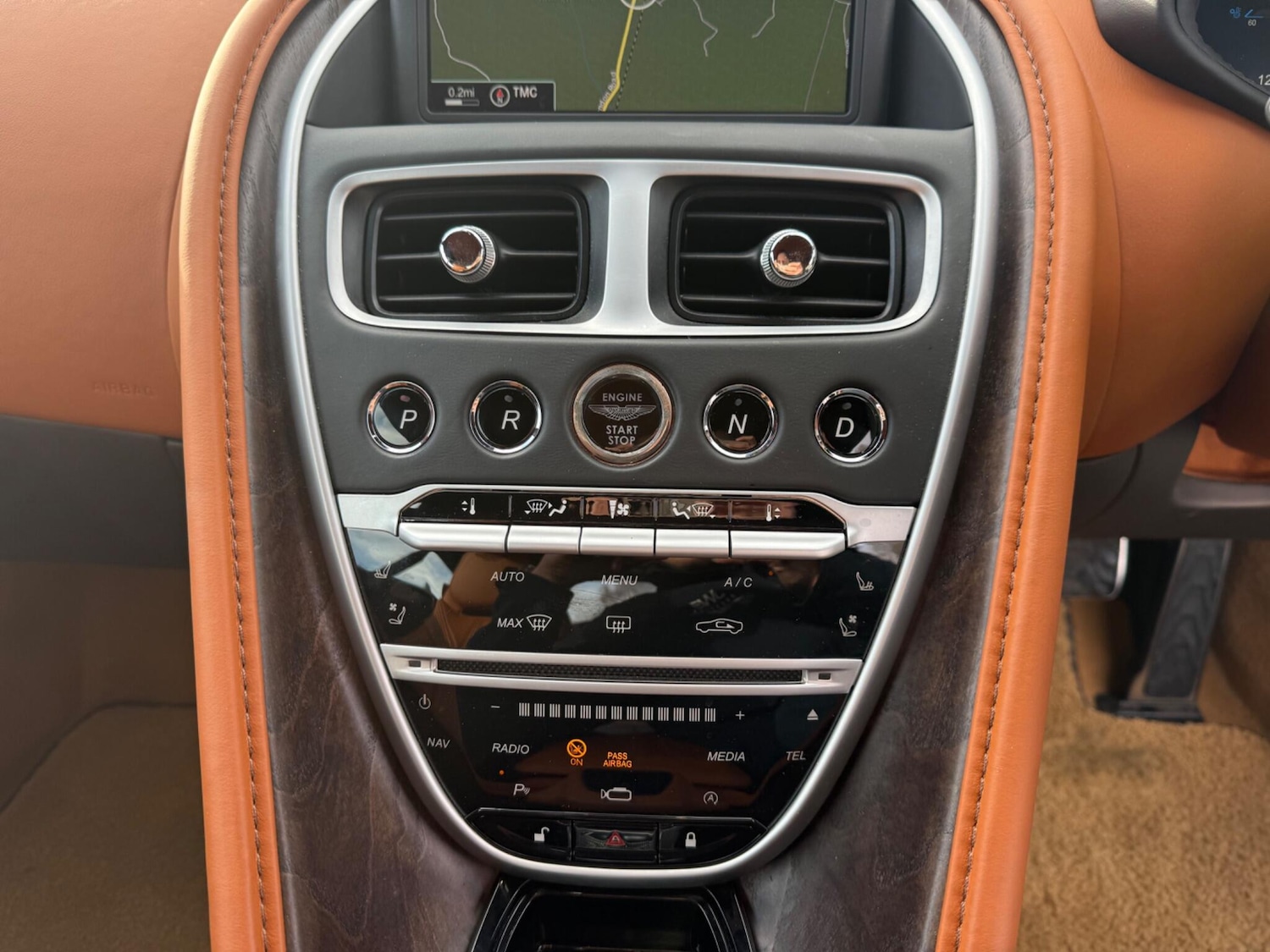 Used Aston Martin DB11 2017 for sale - 77396015: Photo 54