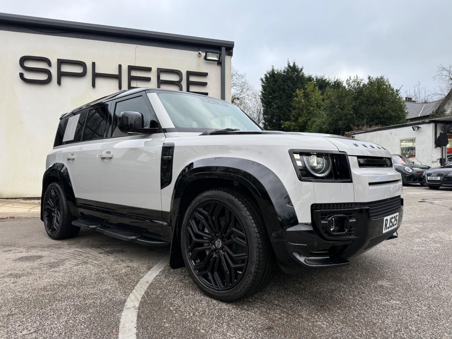 Used Land Rover Defender 2025 for sale - 77285960: Photo 10