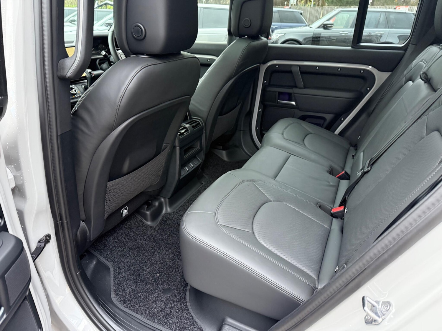 Used Land Rover Defender 2025 for sale - 77285960: Photo 23