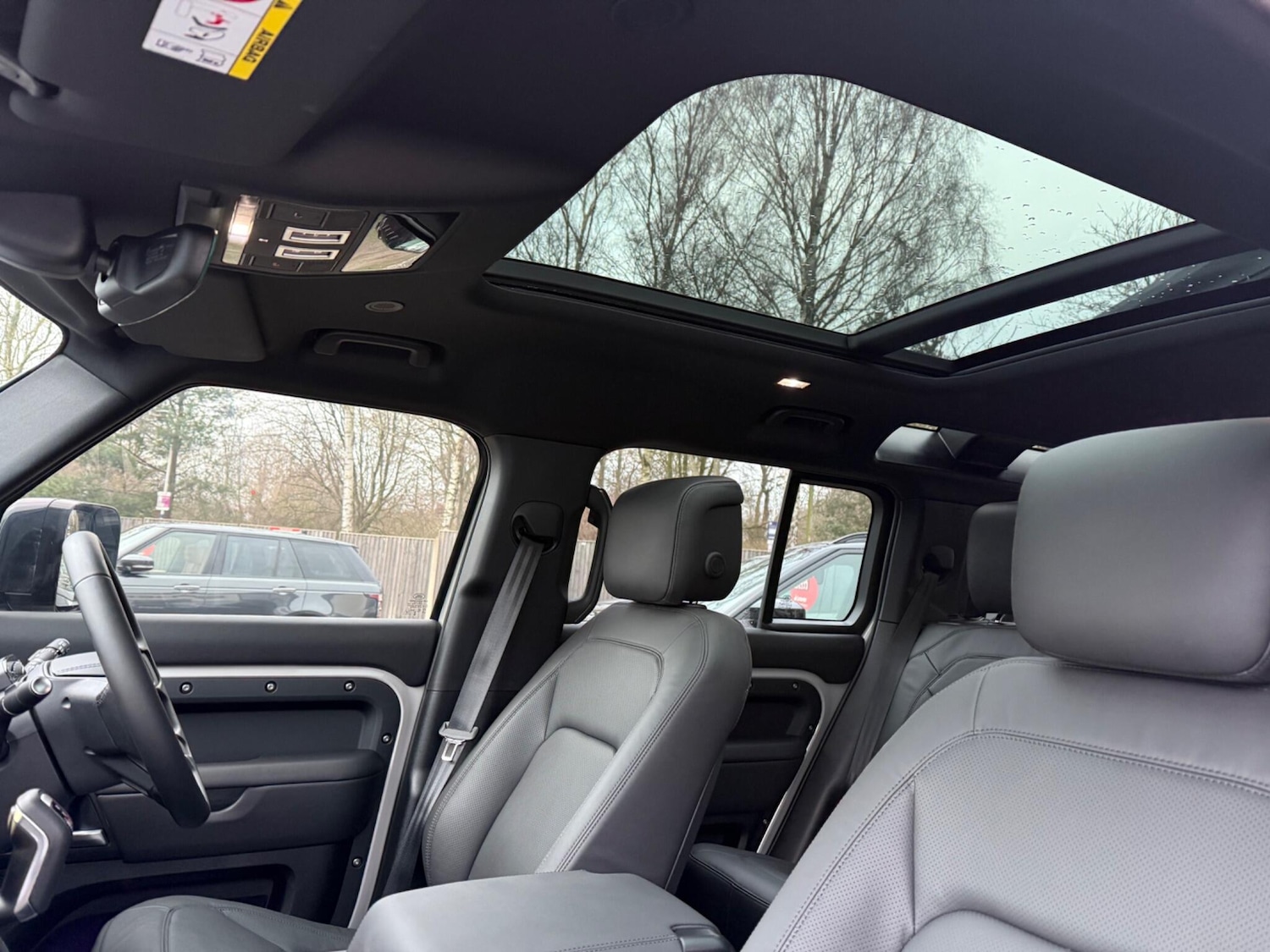 Used Land Rover Defender 2025 for sale - 77285960: Photo 24